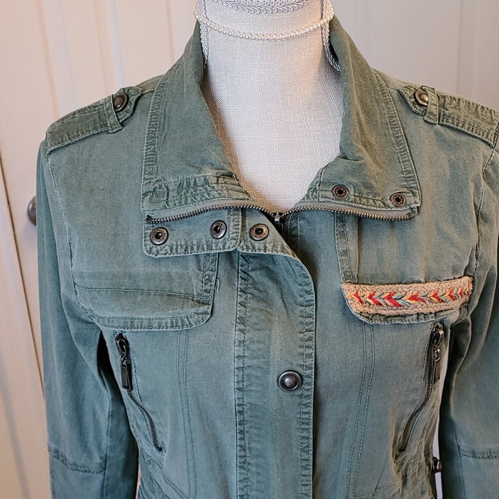 Daytrip Jacket "M"😍 - Picture 2 of 14